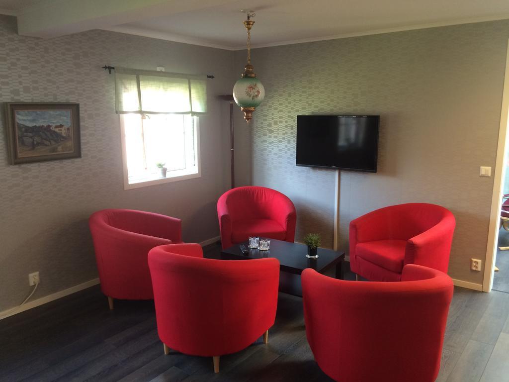 Foellingen Hotell Kisa Extérieur photo
